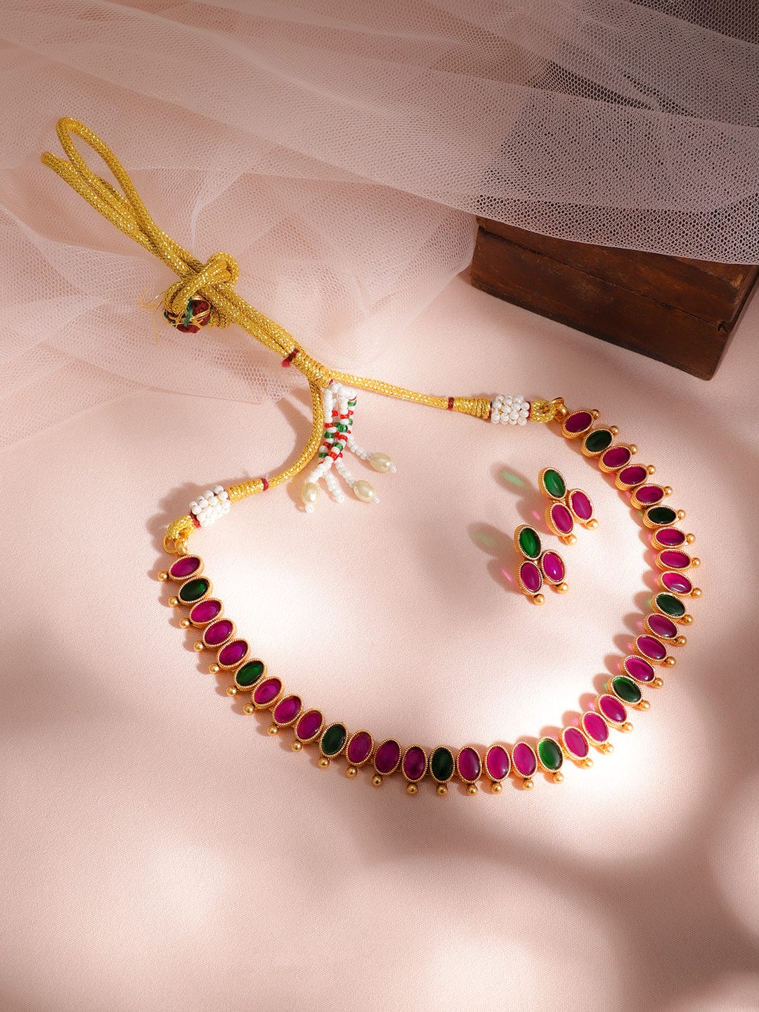 Red & Green Studded Necklace Set Multicolor
