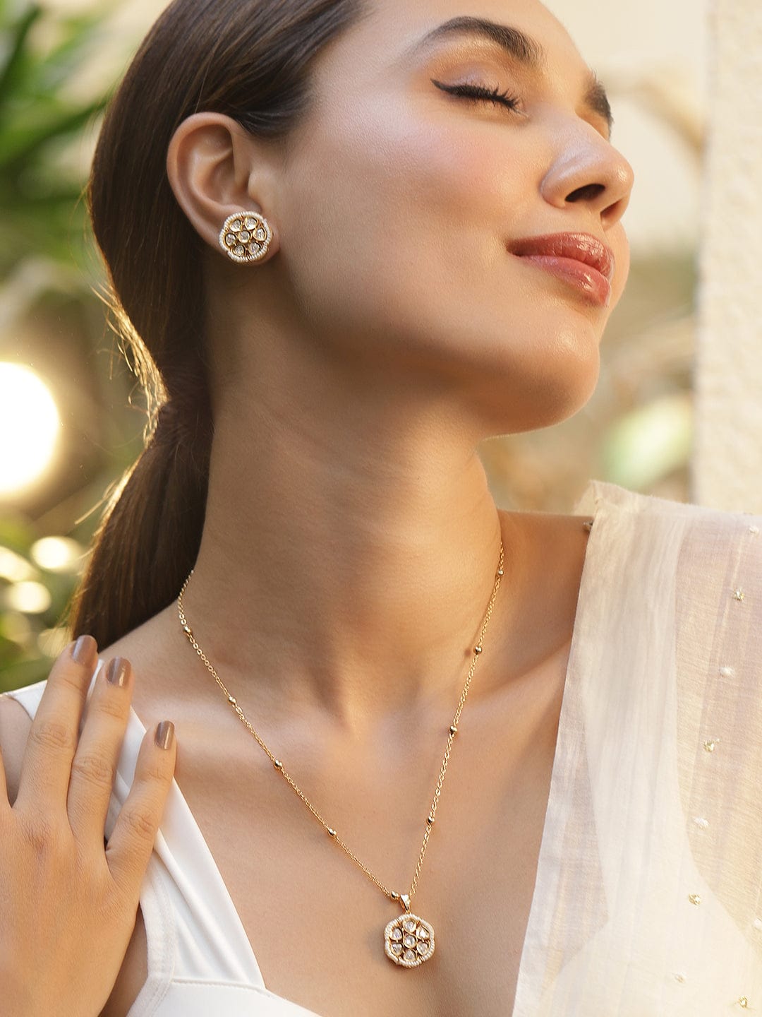 Moon Petals Kundan Pendant Set Gold